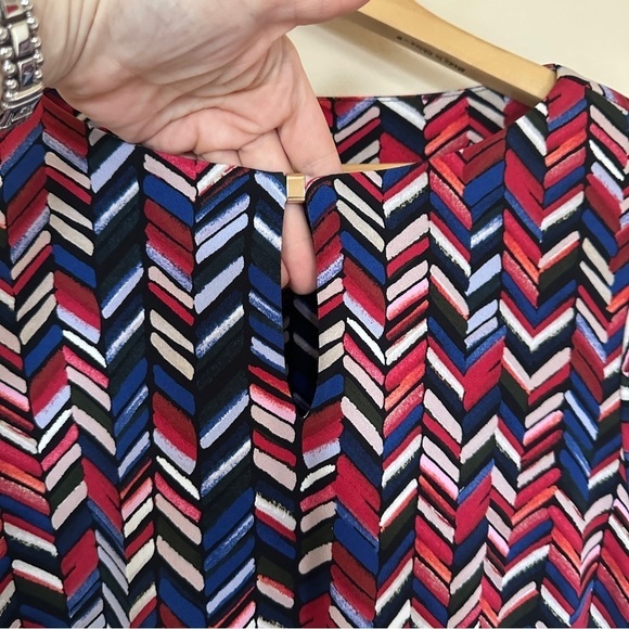 Chicos Chevron-Print Striped-Border Top Size 1 US M - Picture 3 of 7